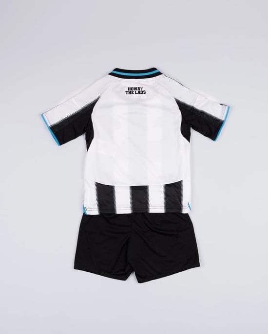 Kinder Newcastle United 2025/26 Heimset