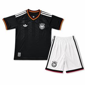 Kinder Deutschland 2026 WM schwarze Sonderedition Set